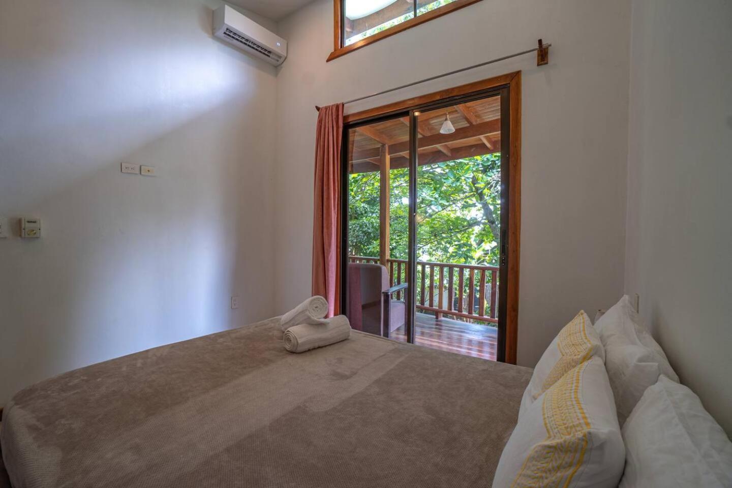 Surfside Apartments - Mal Pais Malpais Kültér fotó